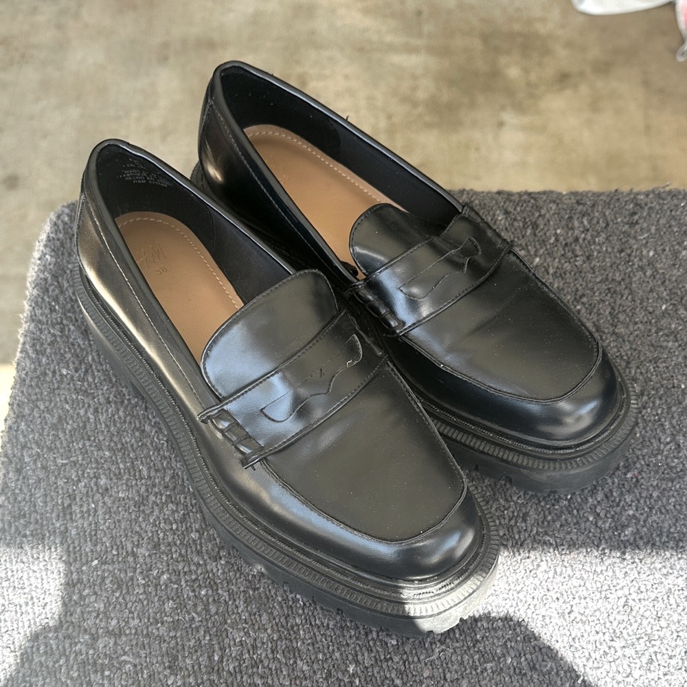 Black H&M platform loafers